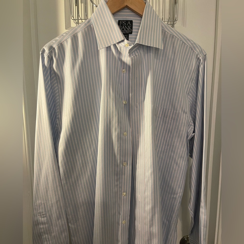 Jos A Bank Signature series Tailored Fit